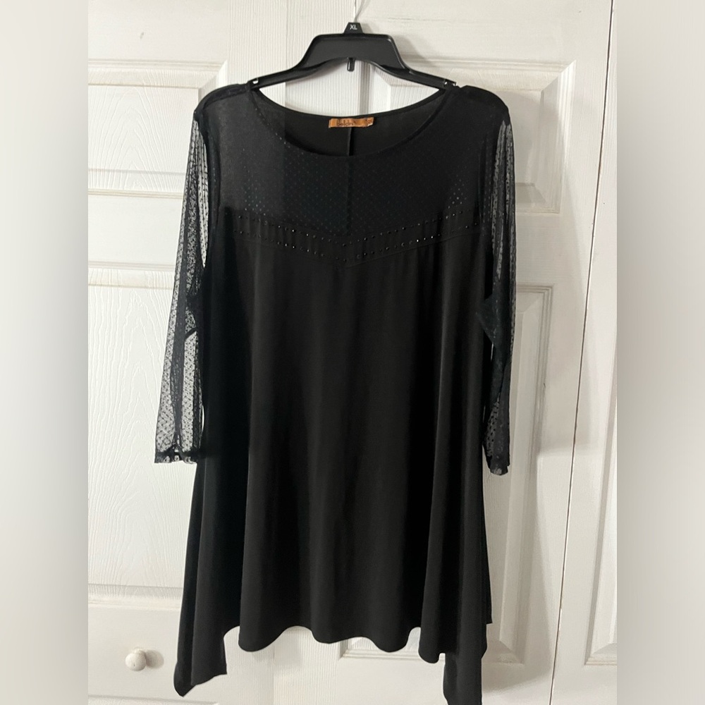 Beautiful black dress top size 2x